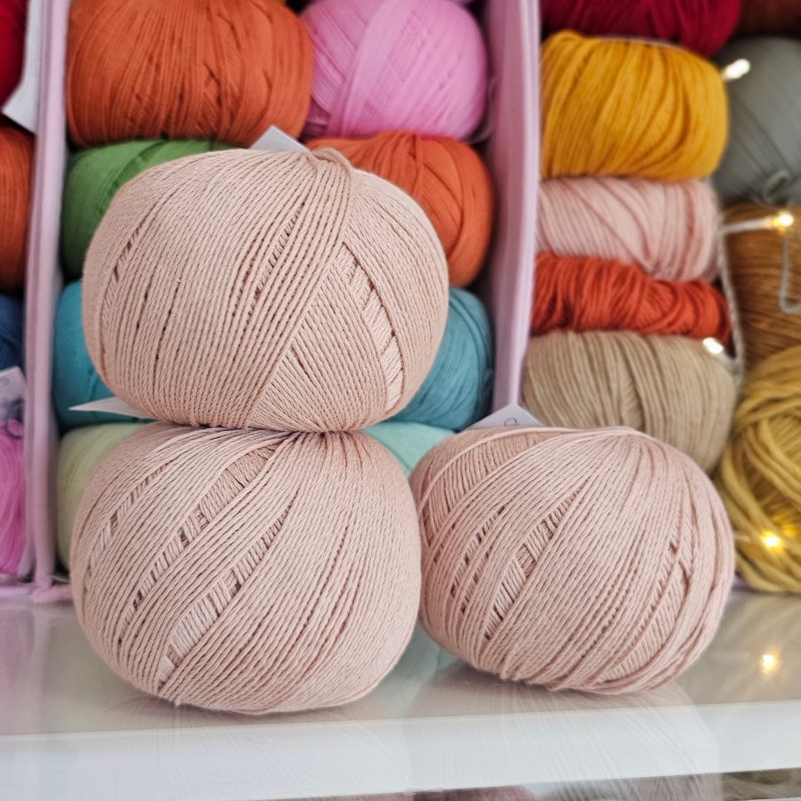 Hilo de Algodón Peinado Ovillo Rosa Nude M - Casasol - Imagen 6