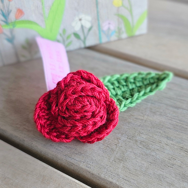 Taller de Sant Jordi "Pin pequeño Rosa"